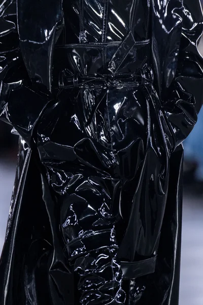 Look 201